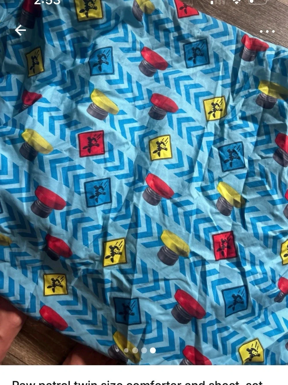 Twin paw patrol comforter and one flat sheet and one fitted sheet. Great